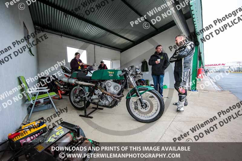 enduro digital images;event digital images;eventdigitalimages;mallory park;mallory park photographs;mallory park trackday;mallory park trackday photographs;no limits trackdays;peter wileman photography;racing digital images;trackday digital images;trackday photos